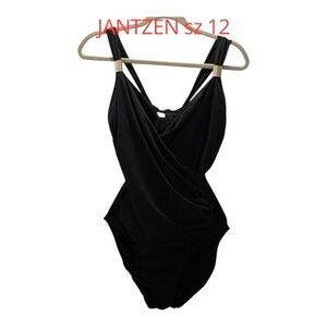 Jantzen Black V Neck 1 Piece Womens Tummy Control Swimsuit Sz 12 EUC Tie Back